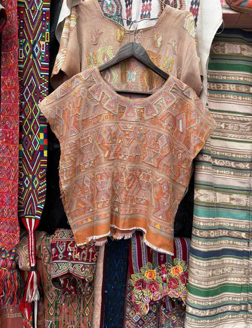 Coral Nebaj huipil #2-95