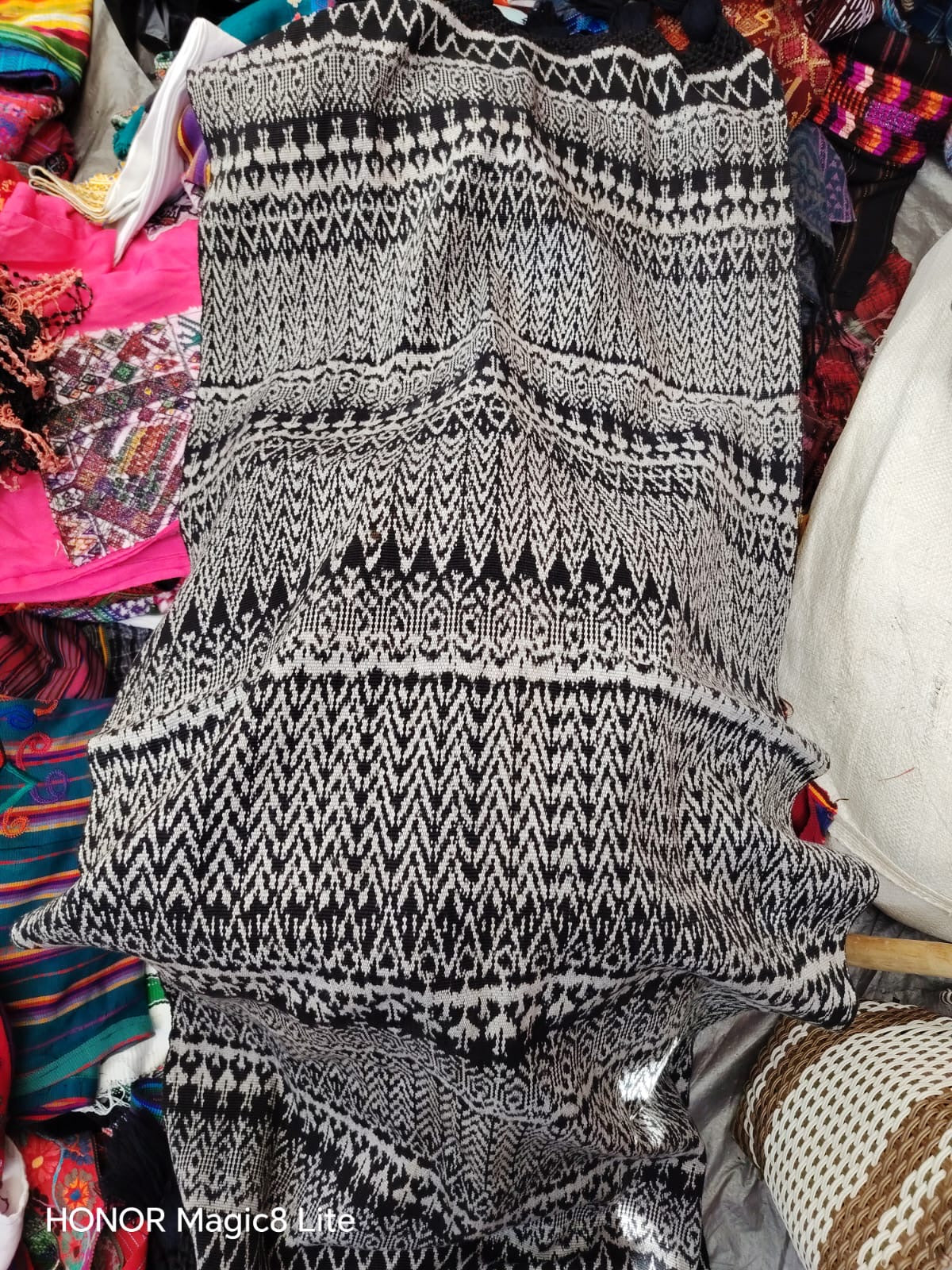 Black and white jaspè ikat corte (reserved for Sarah)