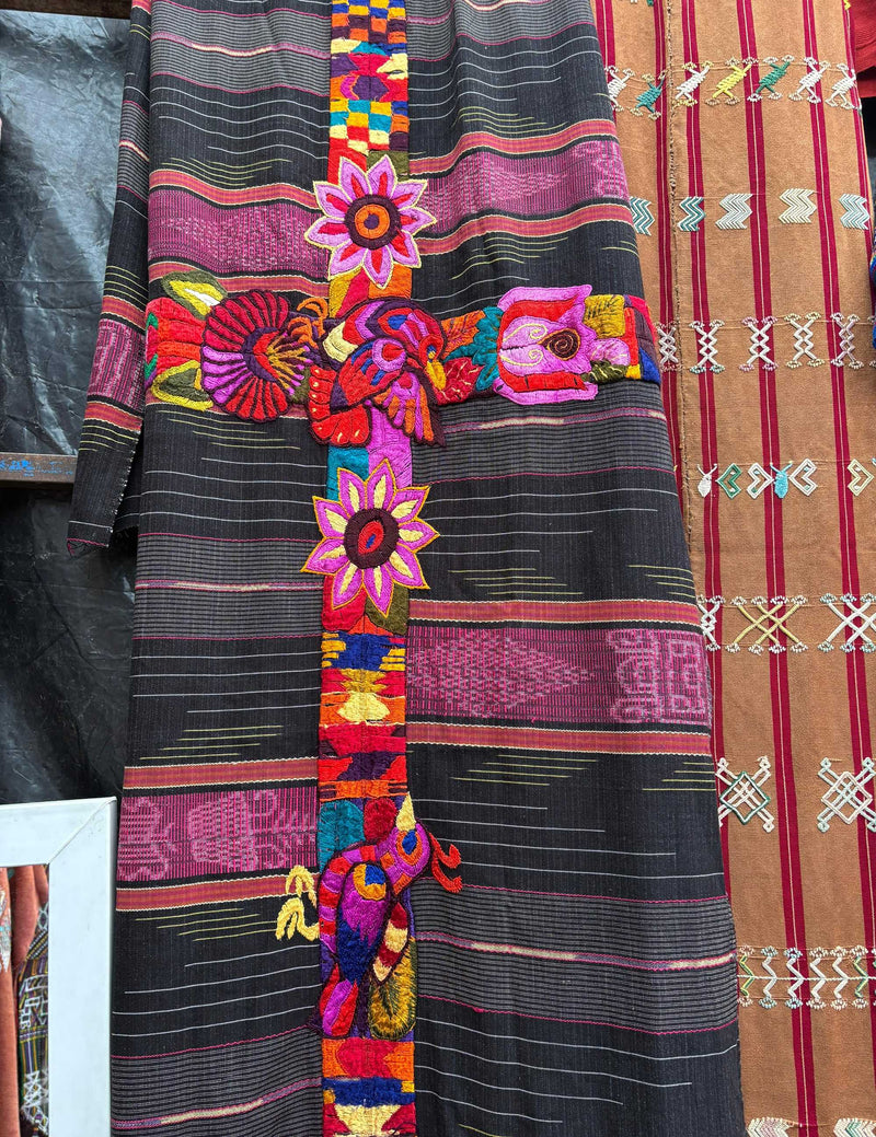 Black and pink Chichicastenango corte #4-222