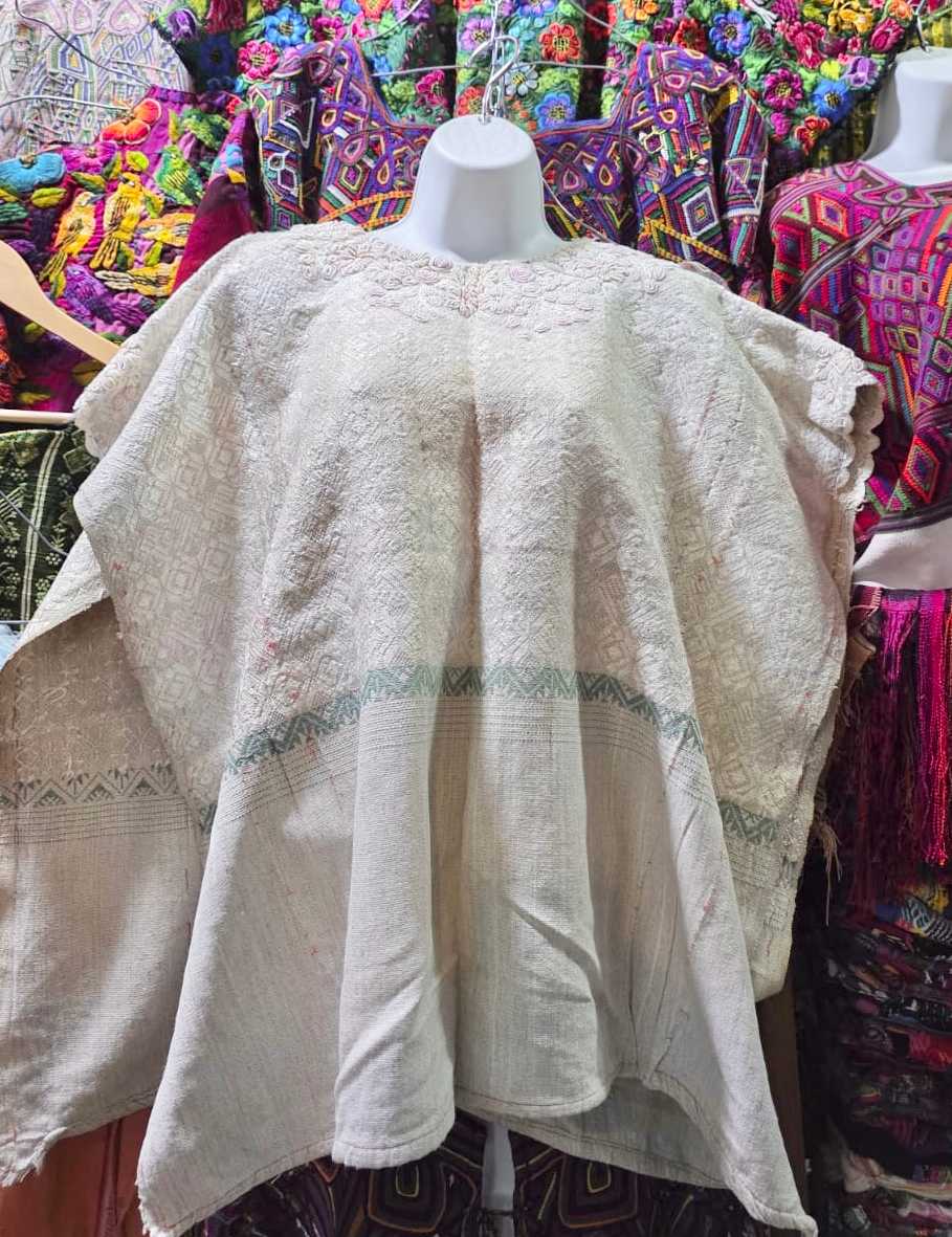 Pale Sacatepequez huipil #6-125