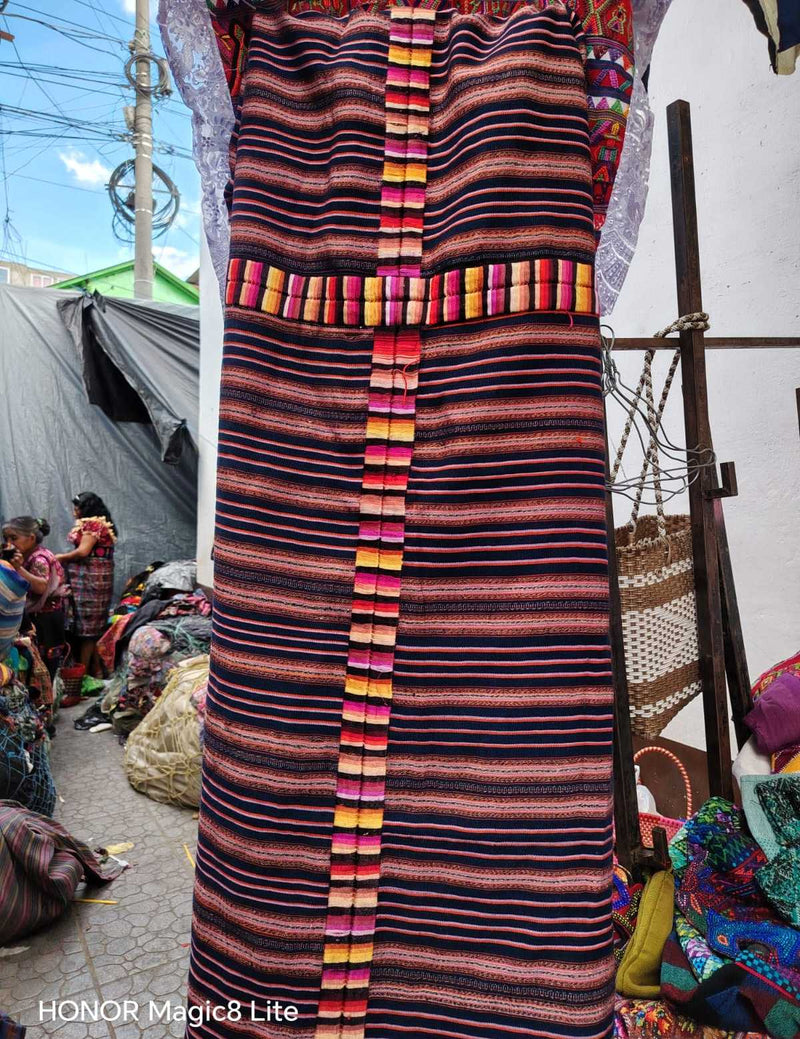 Pink and black Chichicastenango corte #4-66