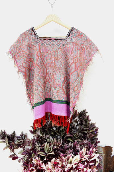 Pedido personalizado de huipiles de Nebaj para Andrea