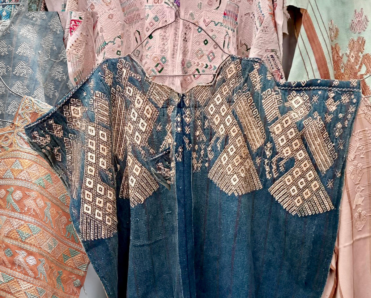 Items Using Textile 12 Inspiring Ways To Creatively Display Your Textile Collection