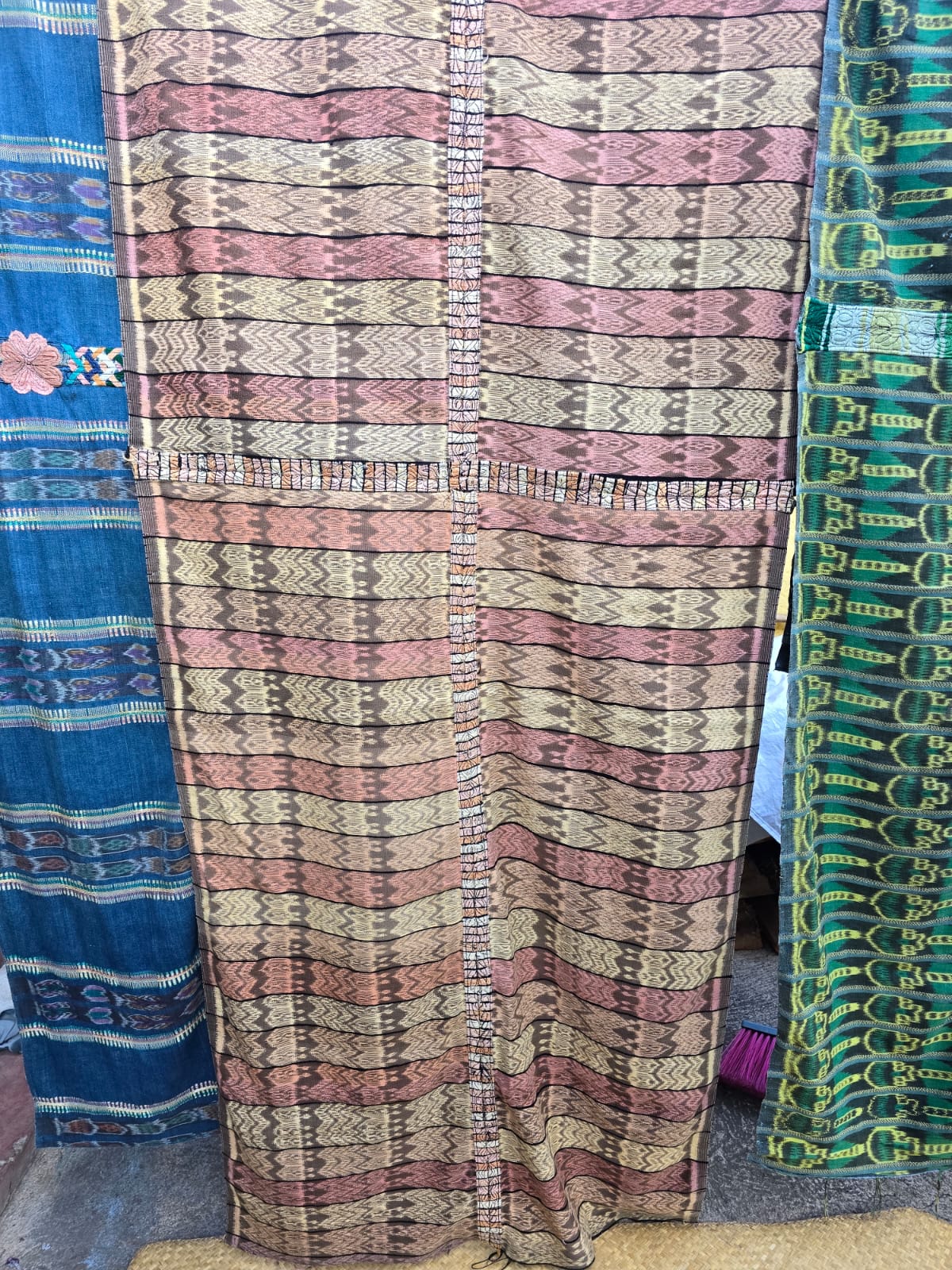 Pink Chichi corte (reserved for April)