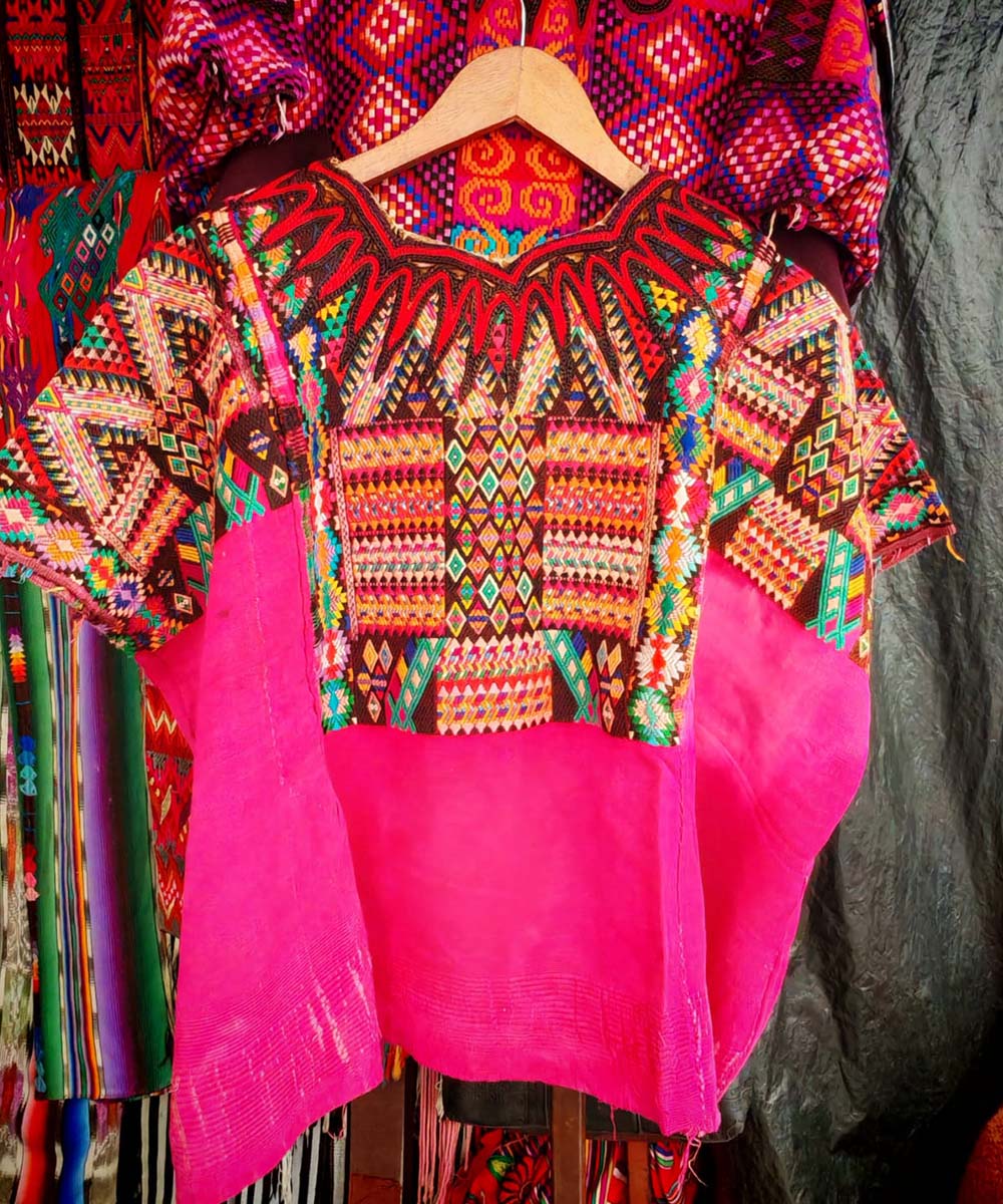 4 Chichi huipiles para Mucy