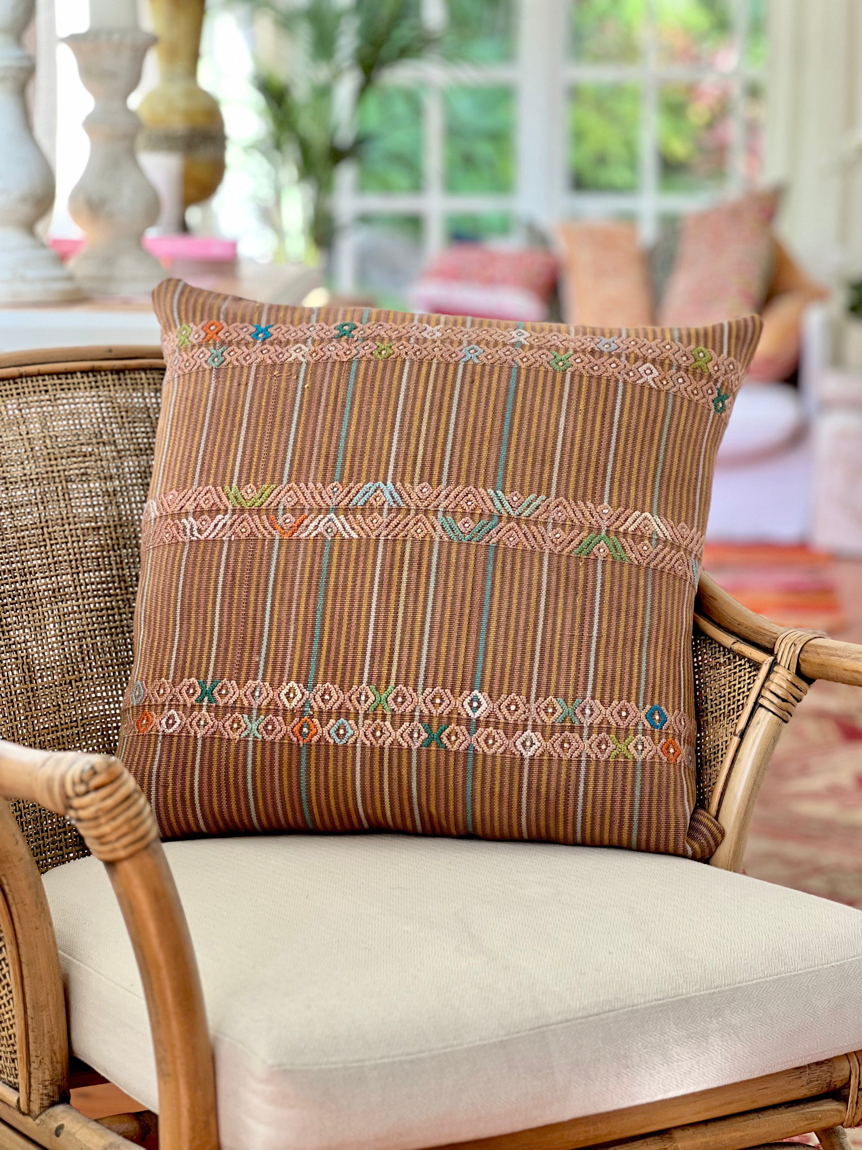 2 in 1 Pillow - Aguacatan & Ikat