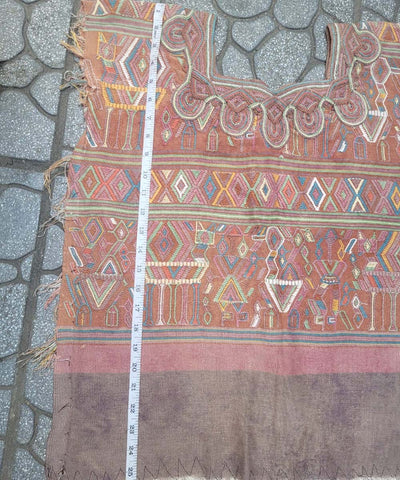 Hermoso huipil coral de Nebaj para Stacey