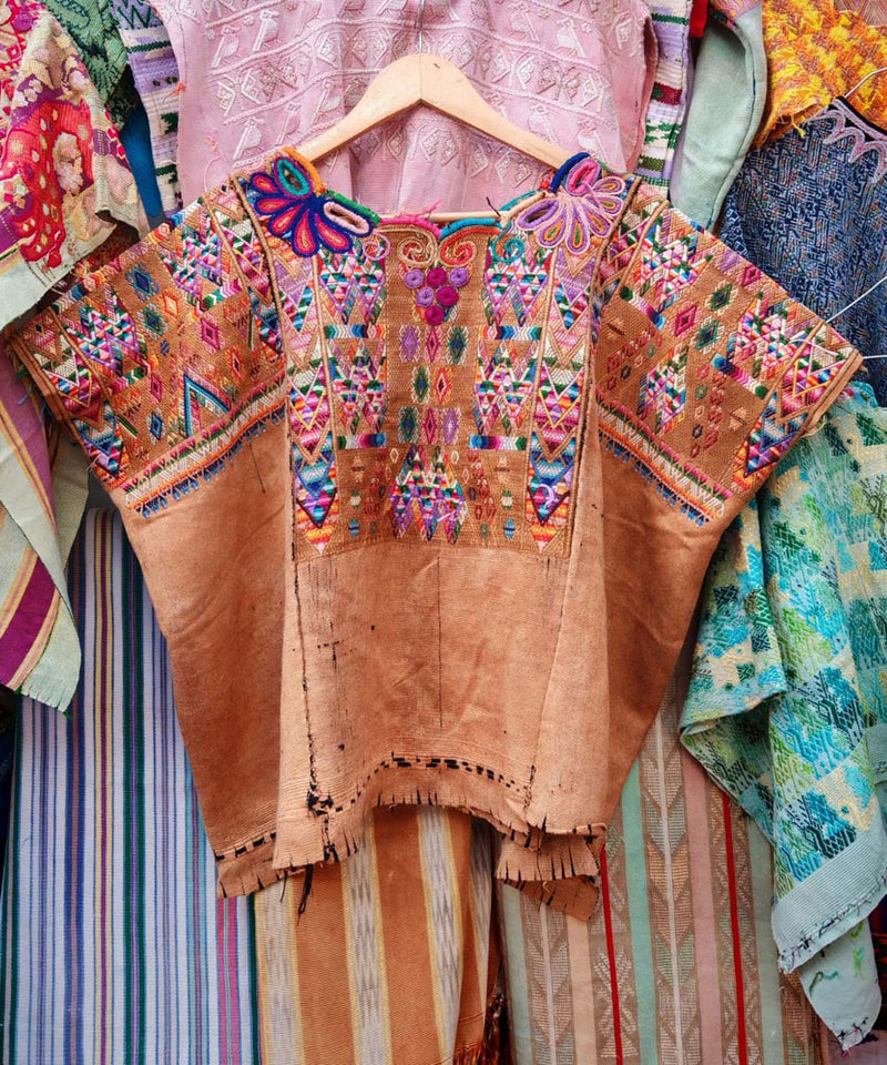 Chichi huipil in buff