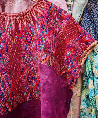 Chichi huipil en color ciruela