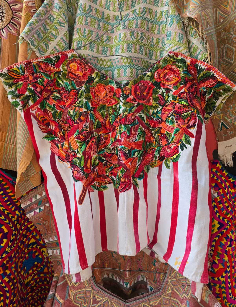 Red birds Santiago Huipil #6-243