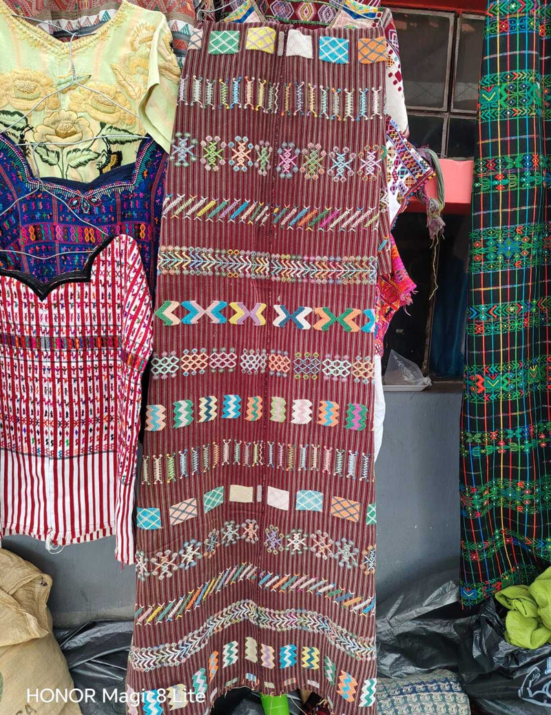 Burgundy Colotenango corte #6-65