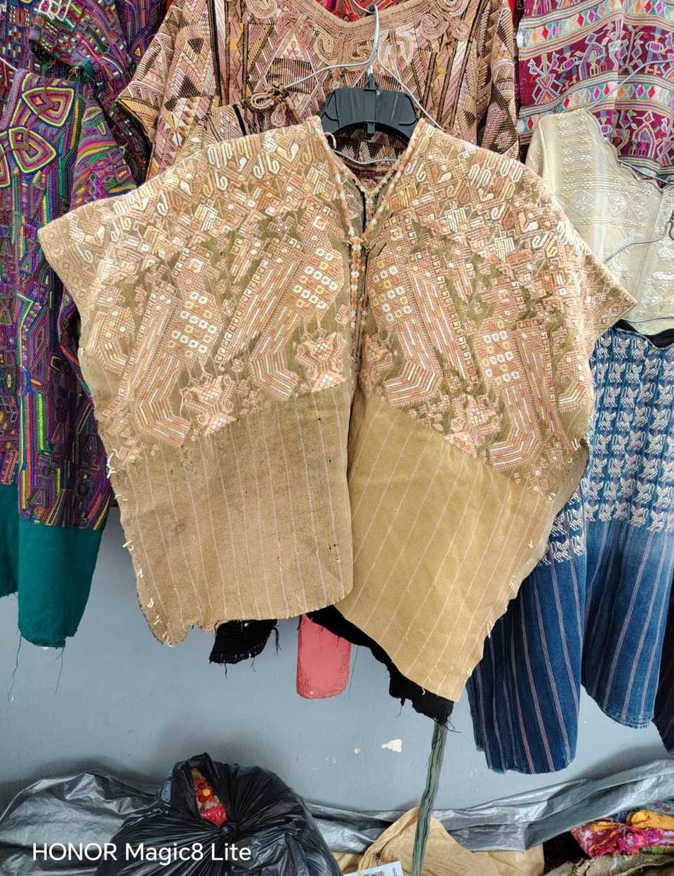 Beige and blush quetzales Nahuala huipil #5-358