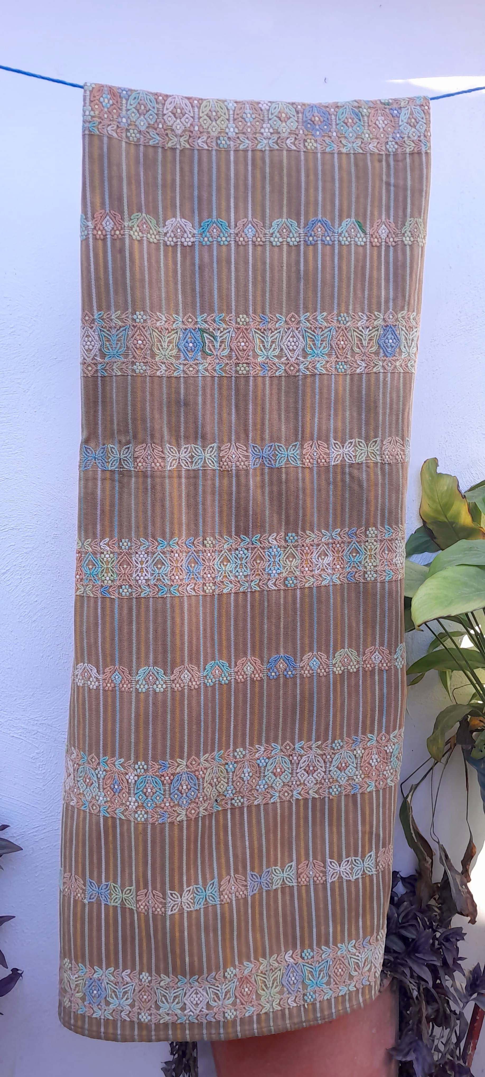 Guatemalan textile - brown Aguacatan corte