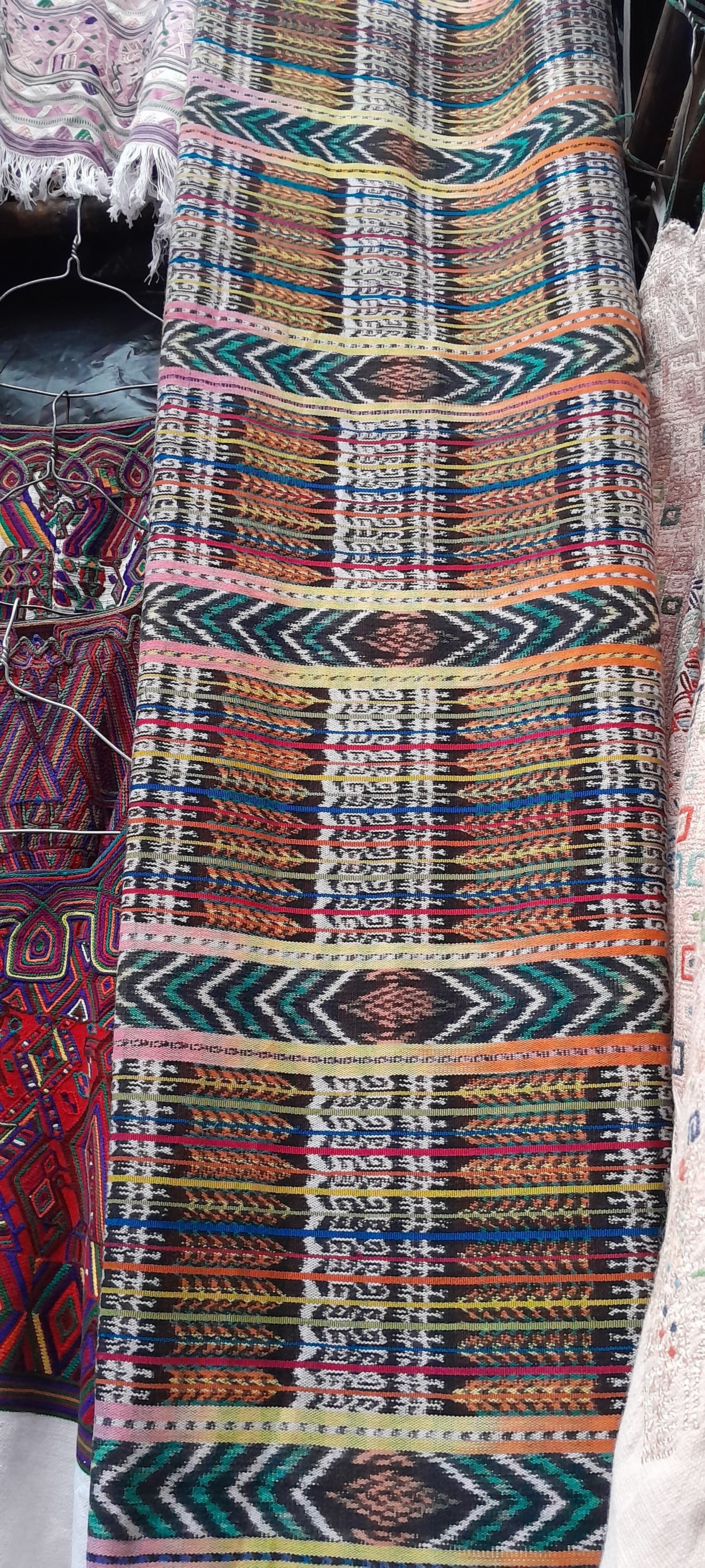 Guatemalan textile - ikat corte