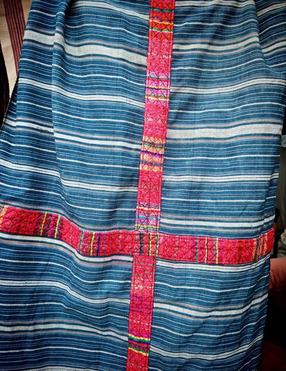 Blue with red and pink randa Chichicastenango corte #5-5