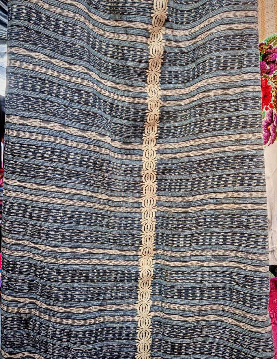 Grey and cream Chichicastenango corte #5-19
