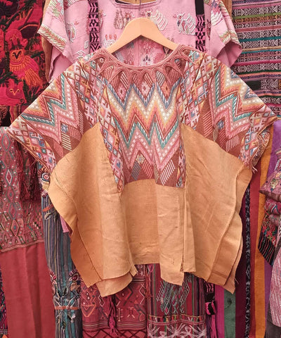 Guatemalan huipil - vintage textile