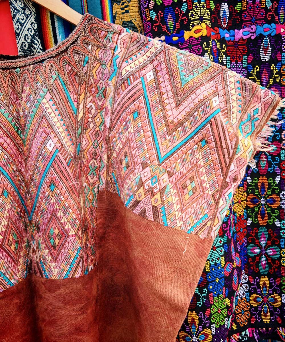 Guatemalan huipil - vintage textile