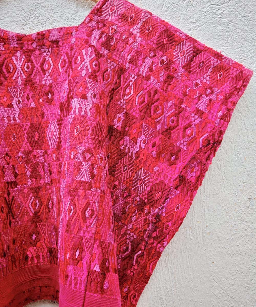 Guatemalan huipil - vintage textile