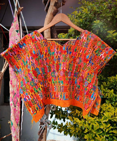 Embroidered Guatemalan huipil - vintage textile