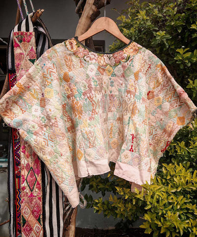 Guatemalan huipil - vintage textile