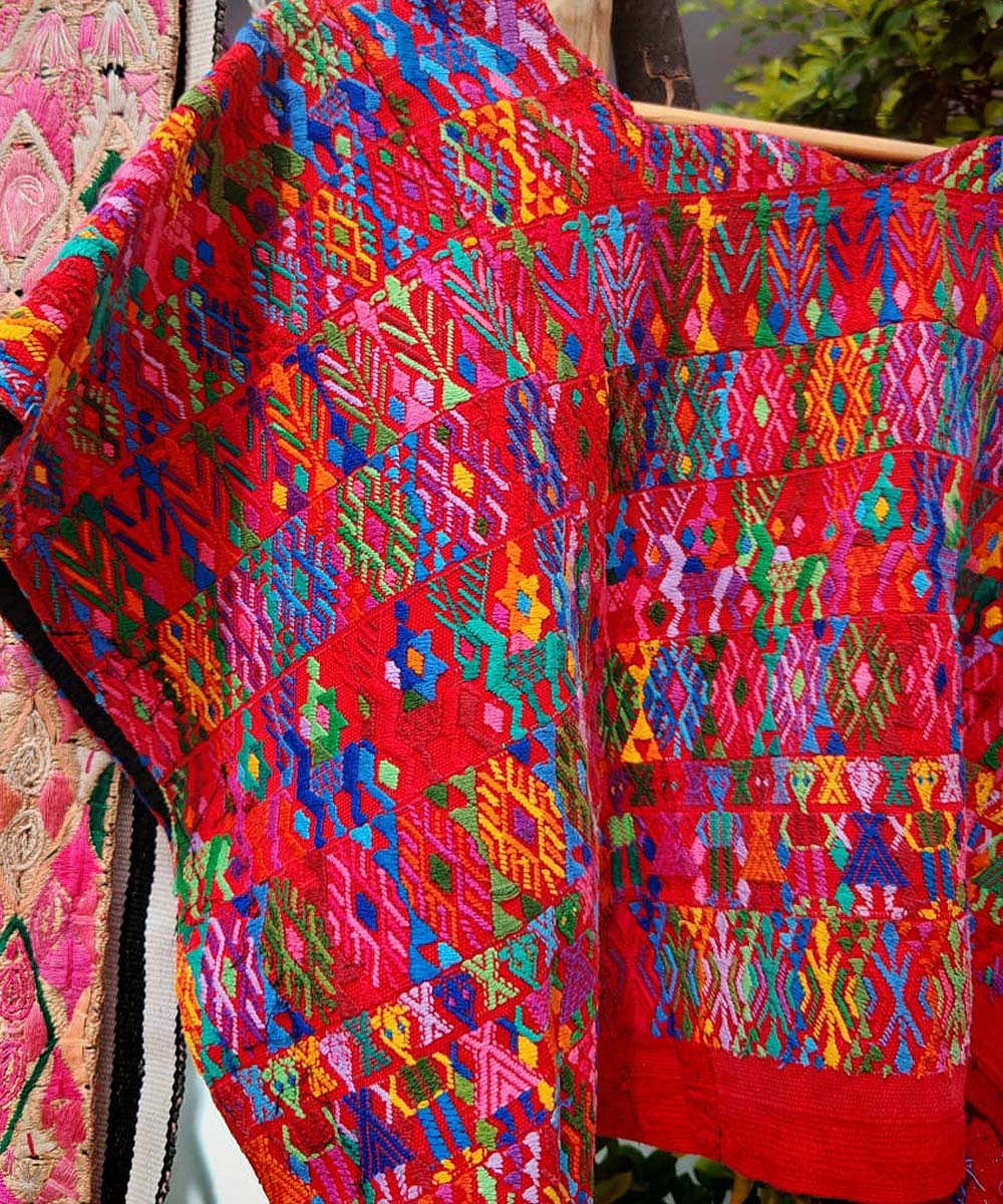 Guatemalan huipil - vintage textile