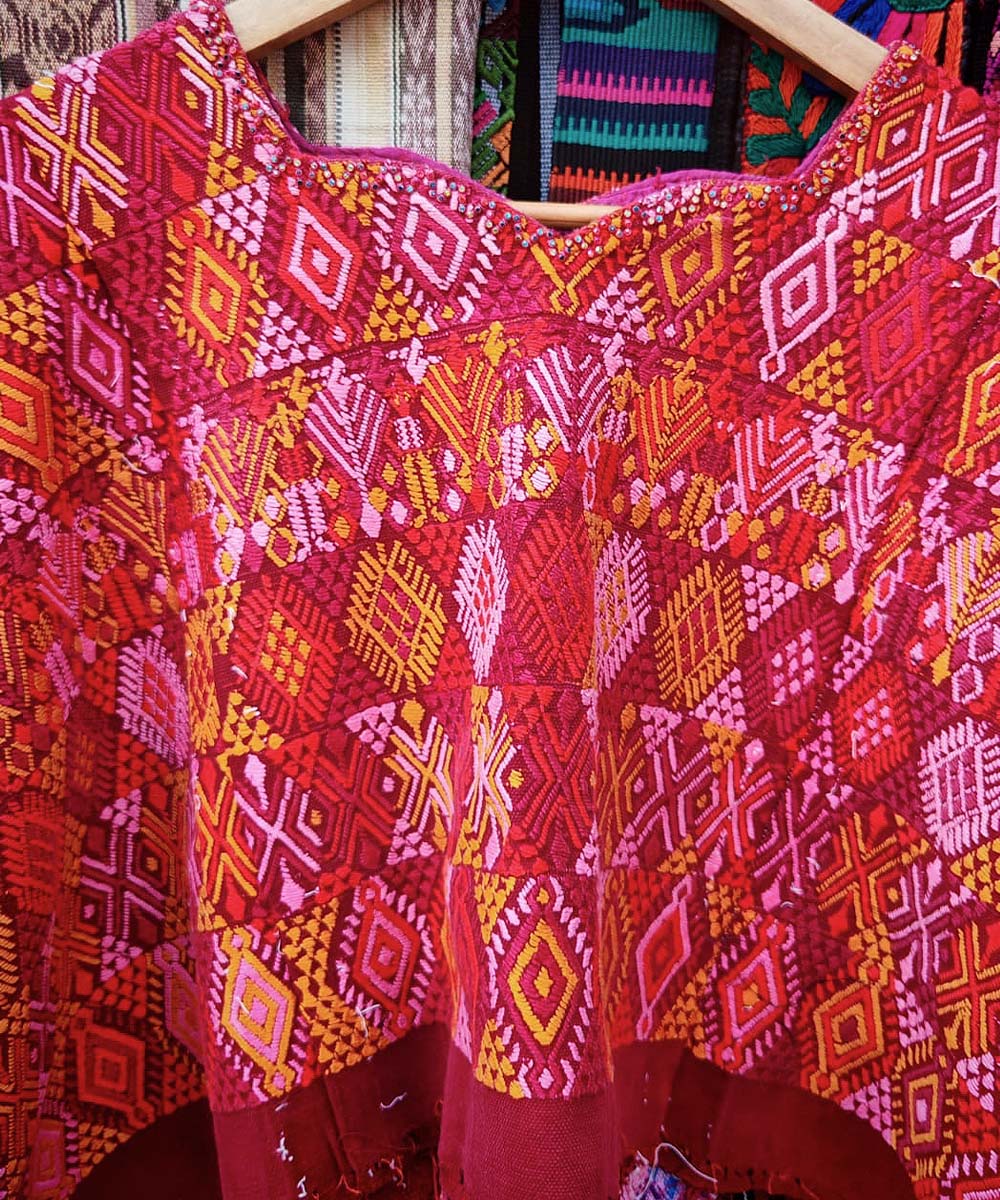 Guatemalan huipil - vintage textile