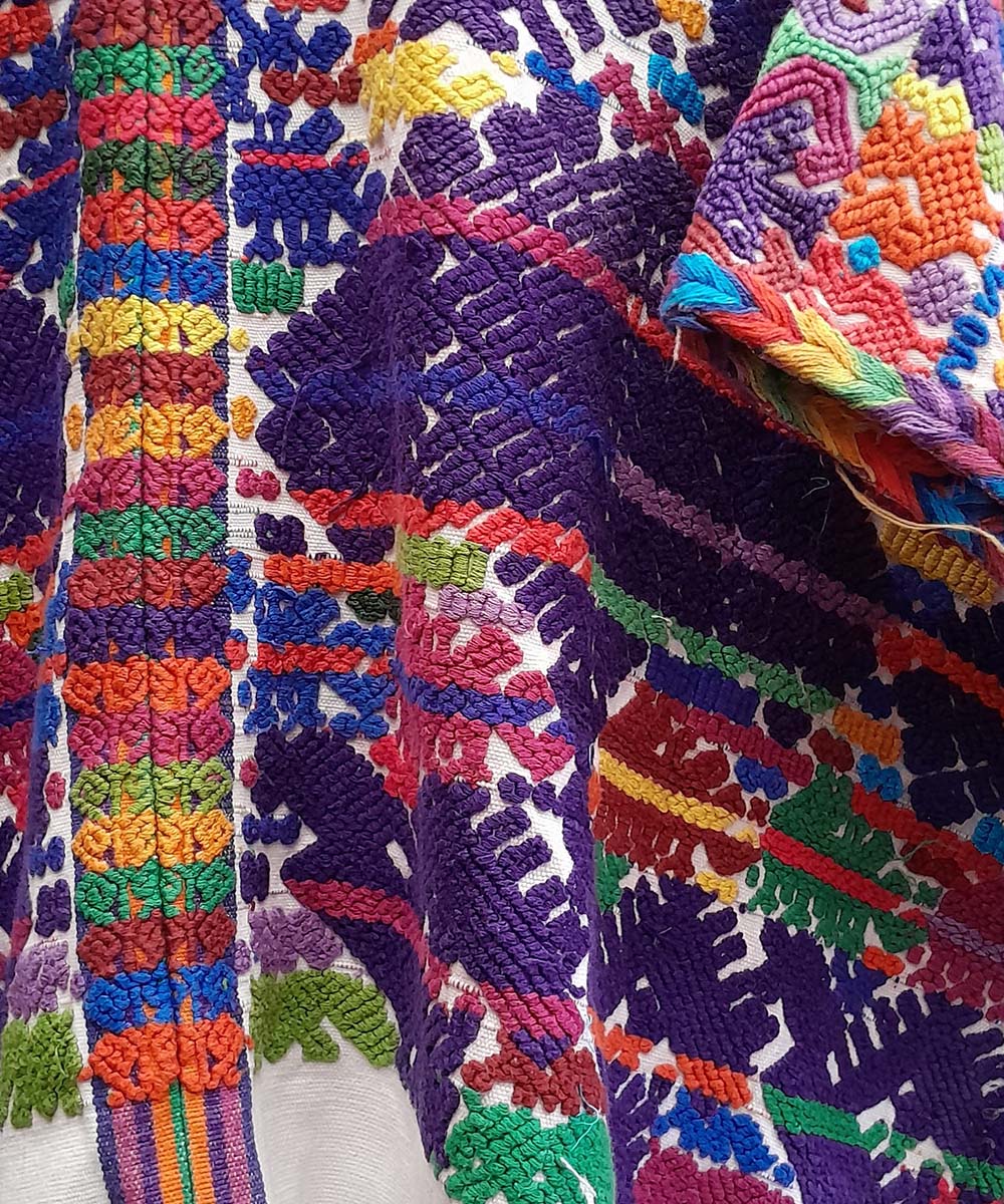 Guatemalan huipil - vintage textile