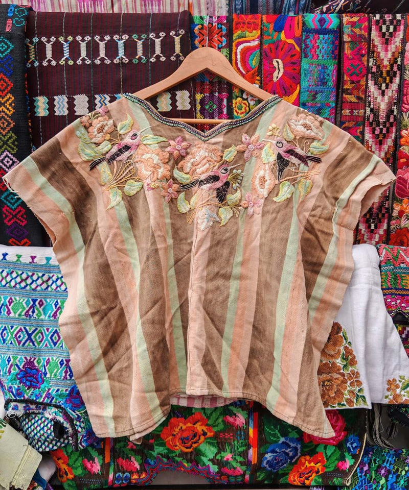 Embroidered Guatemalan huipil - vintage textile