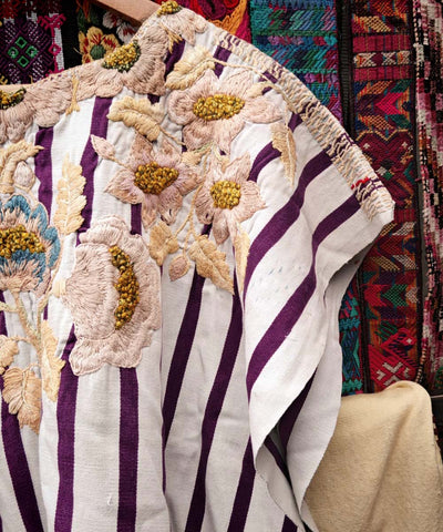 Guatemalan huipil - vintage textile