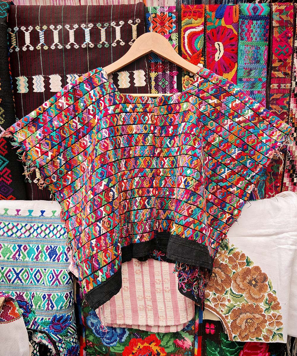 Guatemalan huipil - vintage textiles