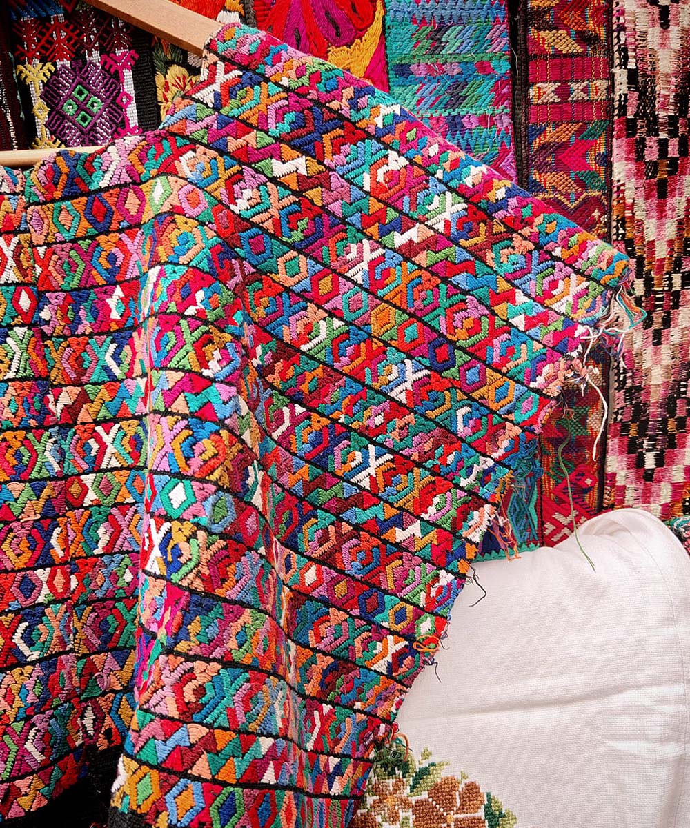 Guatemalan huipil - vintage textiles