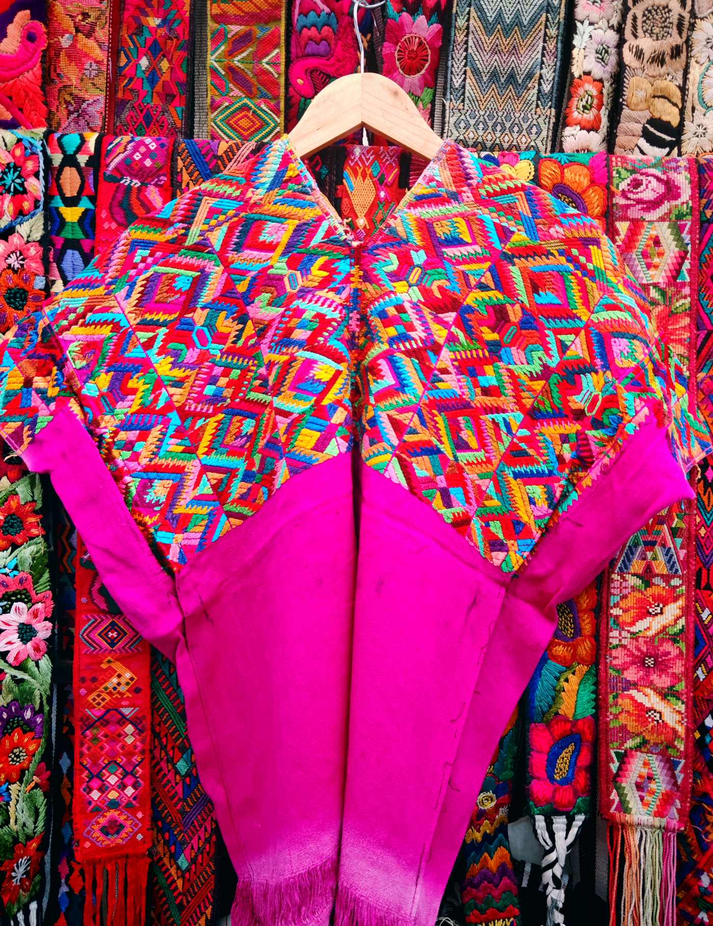 Pink geometric Nahualá Huipil #7-547