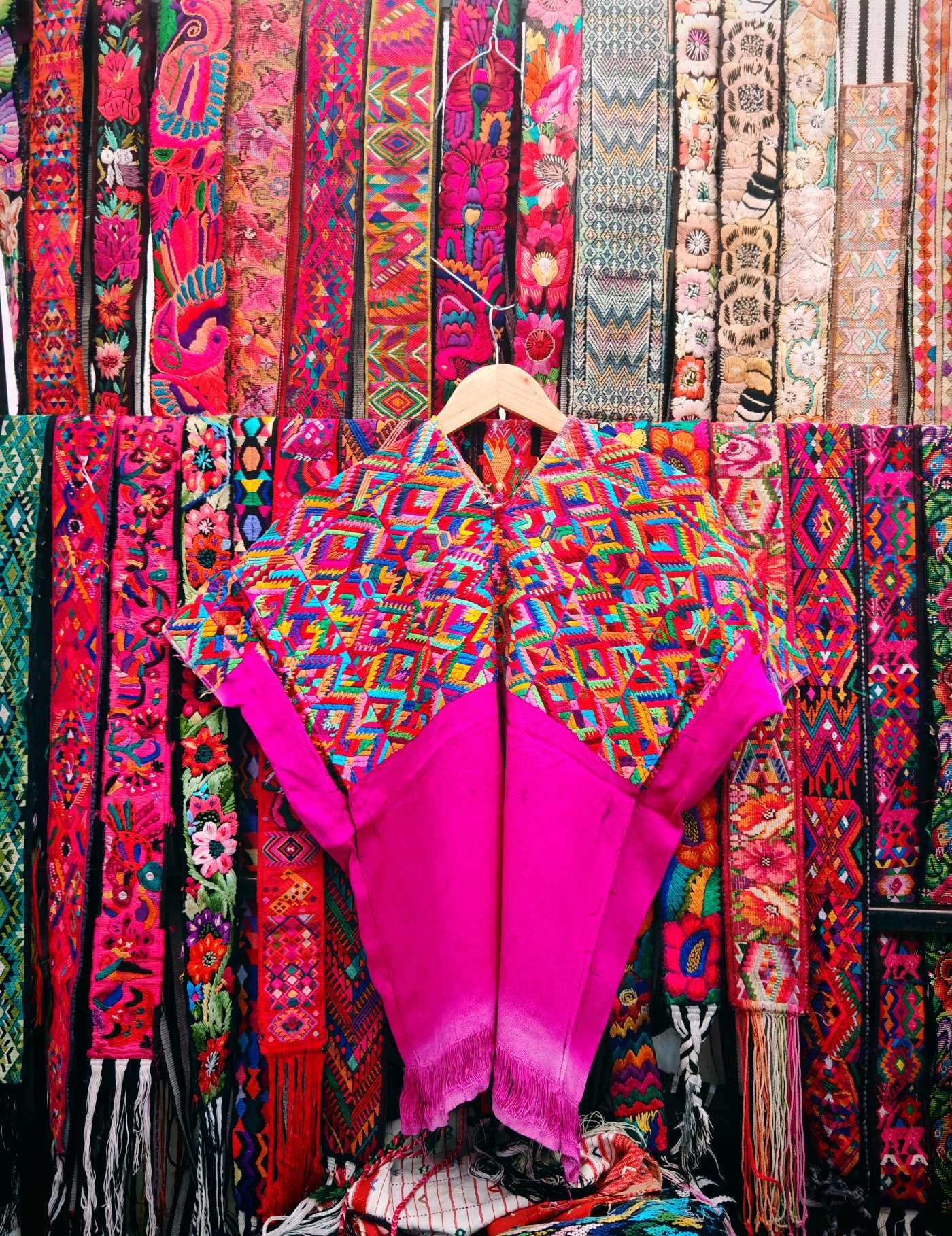 Pink geometric Nahualá Huipil #7-547