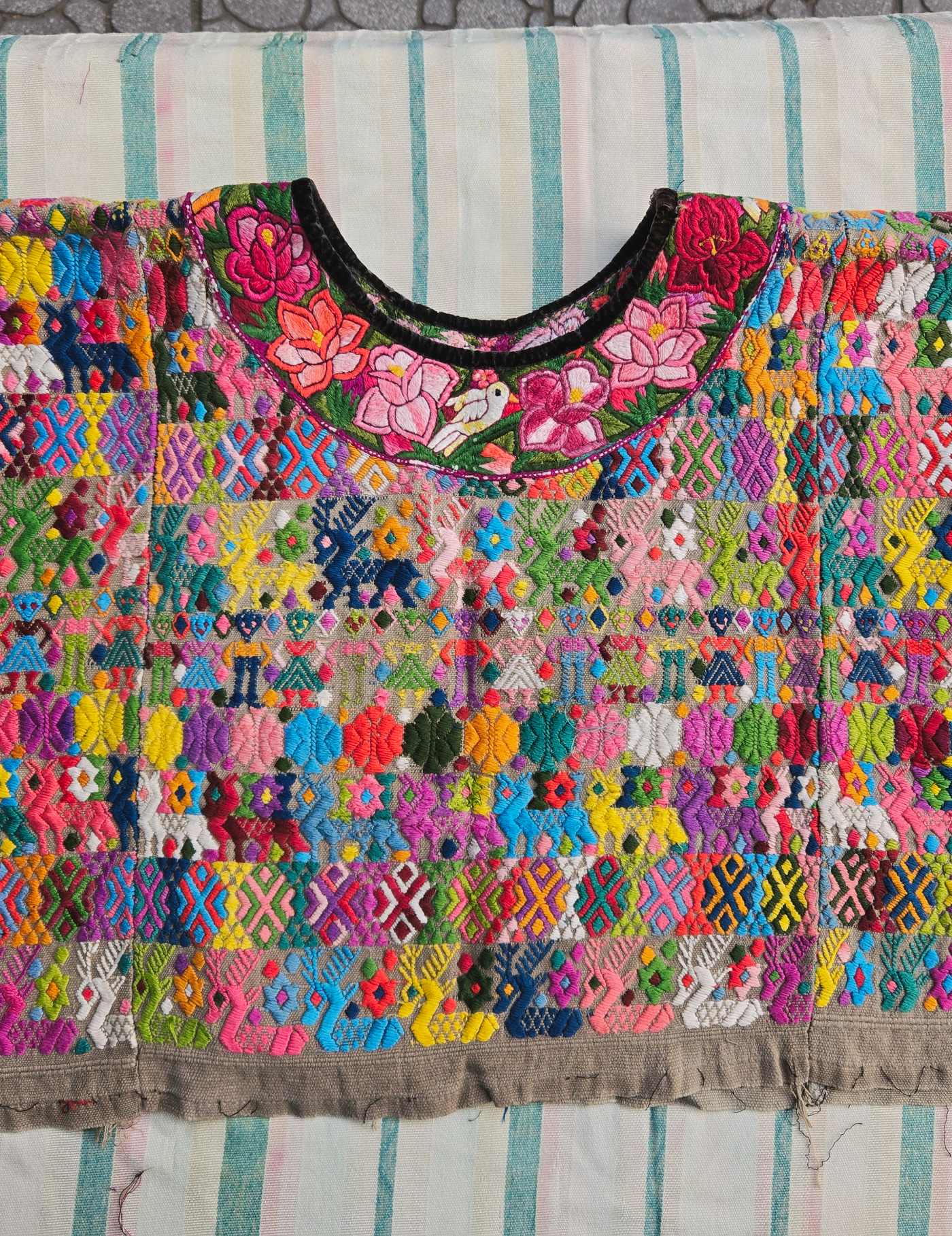 Pink on Grey Cobán Huipil #8-179