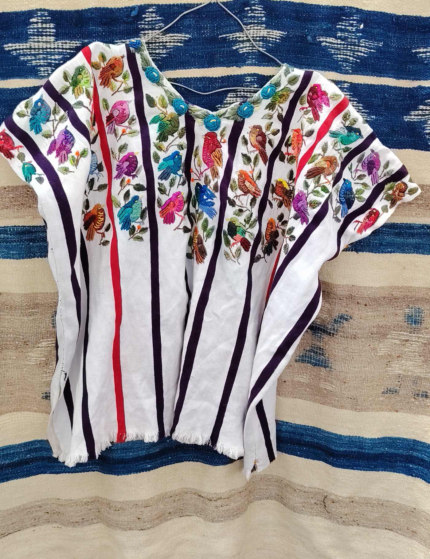 White with bird Santiago Huipil #8-425