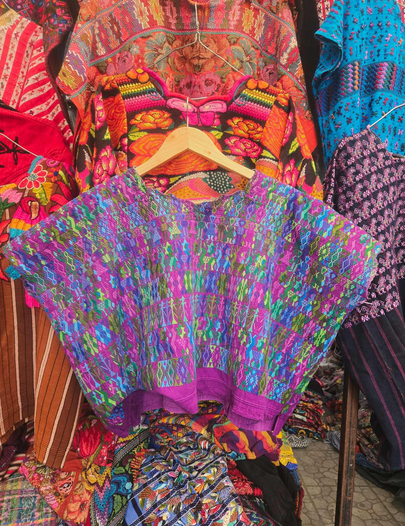 Colourful on Berry Cobán Huipil #8-523