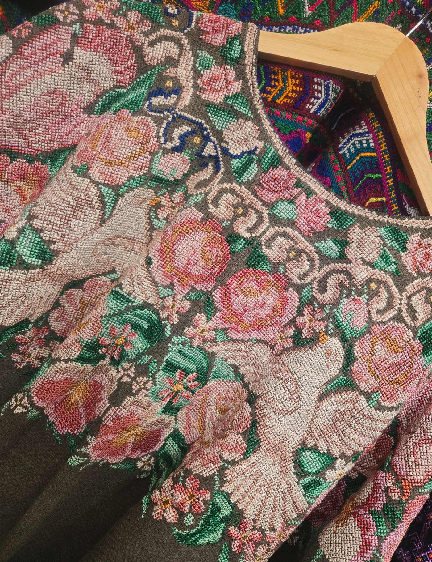 Cross-stitch Doves and Roses Chichicastenango Huipil #8-525