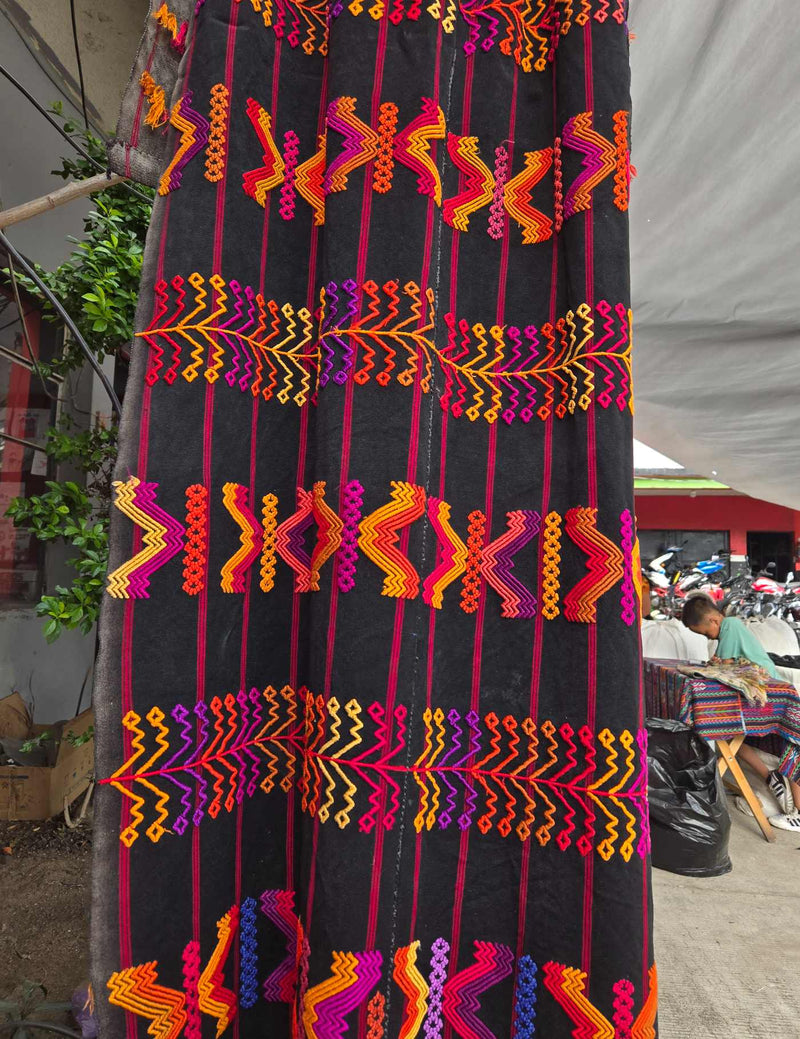 Colourful on Black Colotenango Corte #9-64
