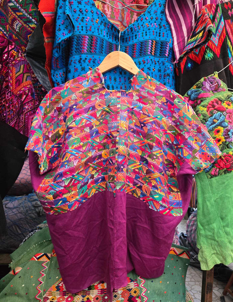 Berry Nahualá Huipil #9-80