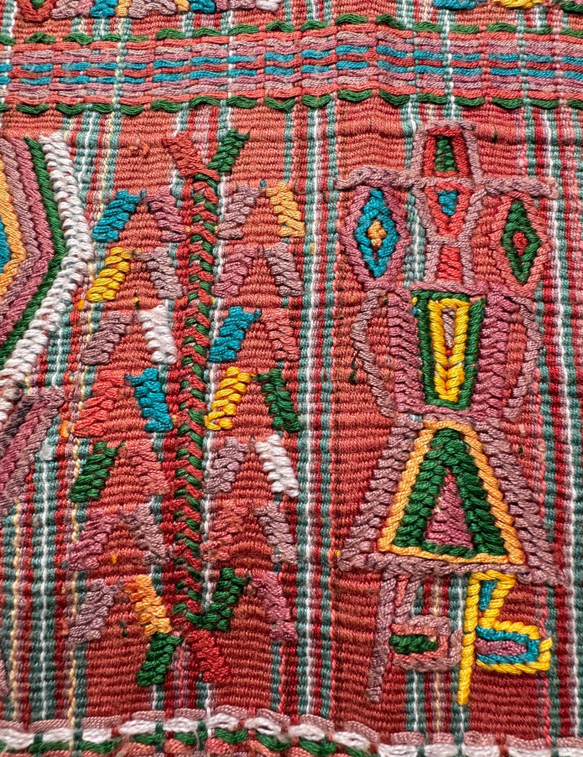 Terracotta Nebaj Tzute #9-116