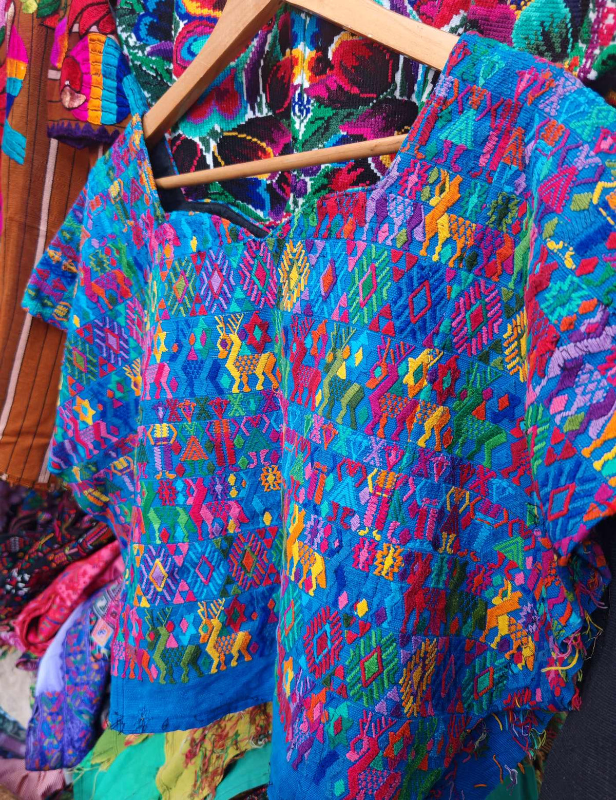 Periwinkle Cobán Huipil #9-305
