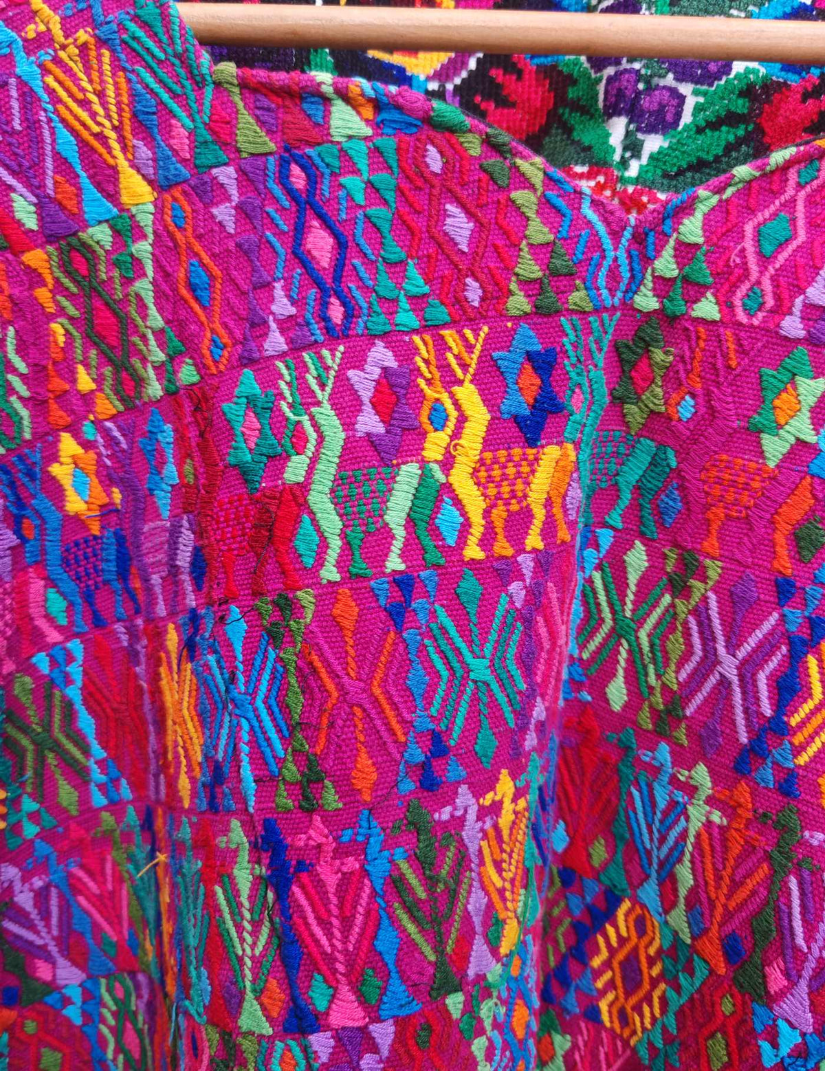 Raspberry Cobán Huipil #9-306