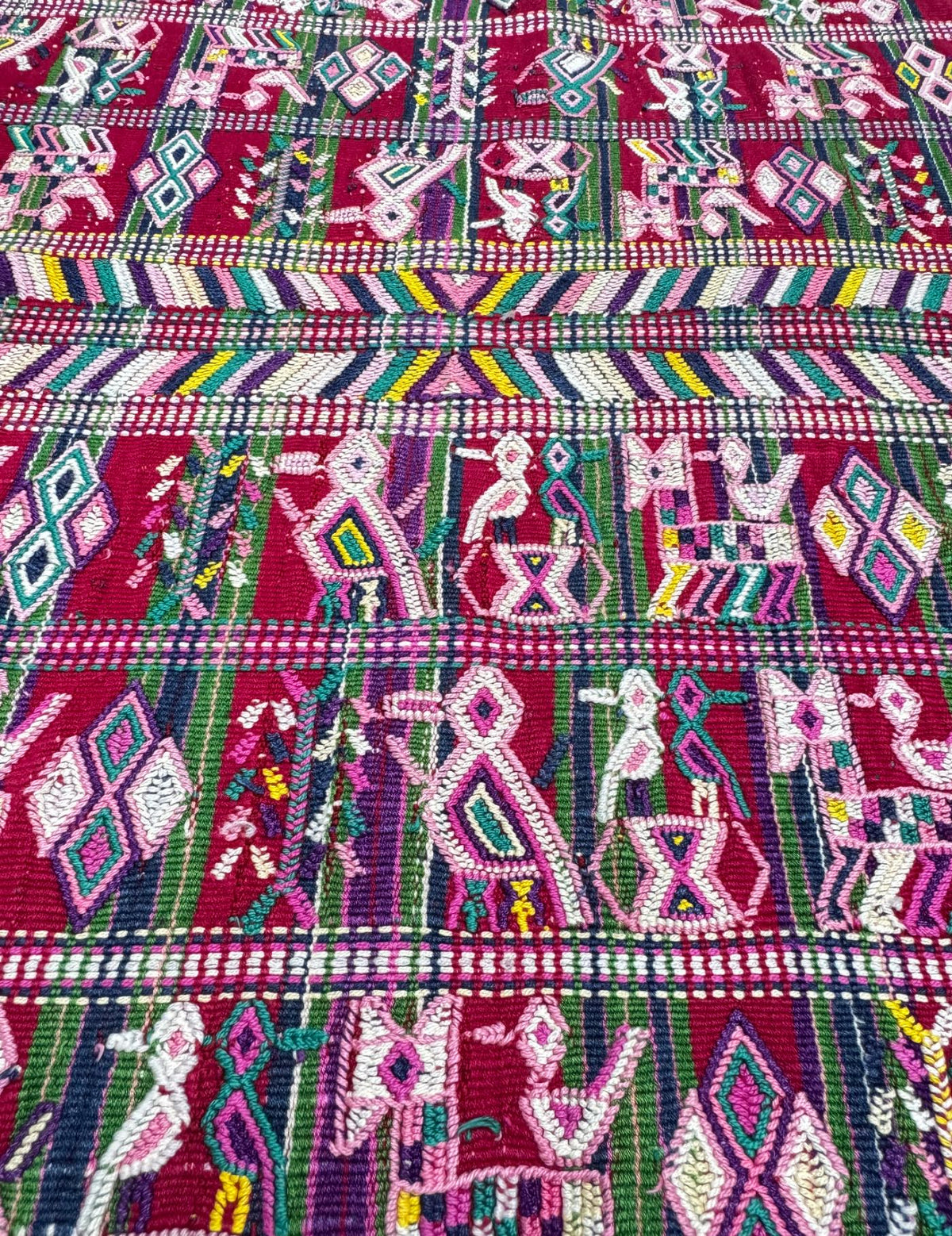 Red and Green Nebaj Tzute #9-331
