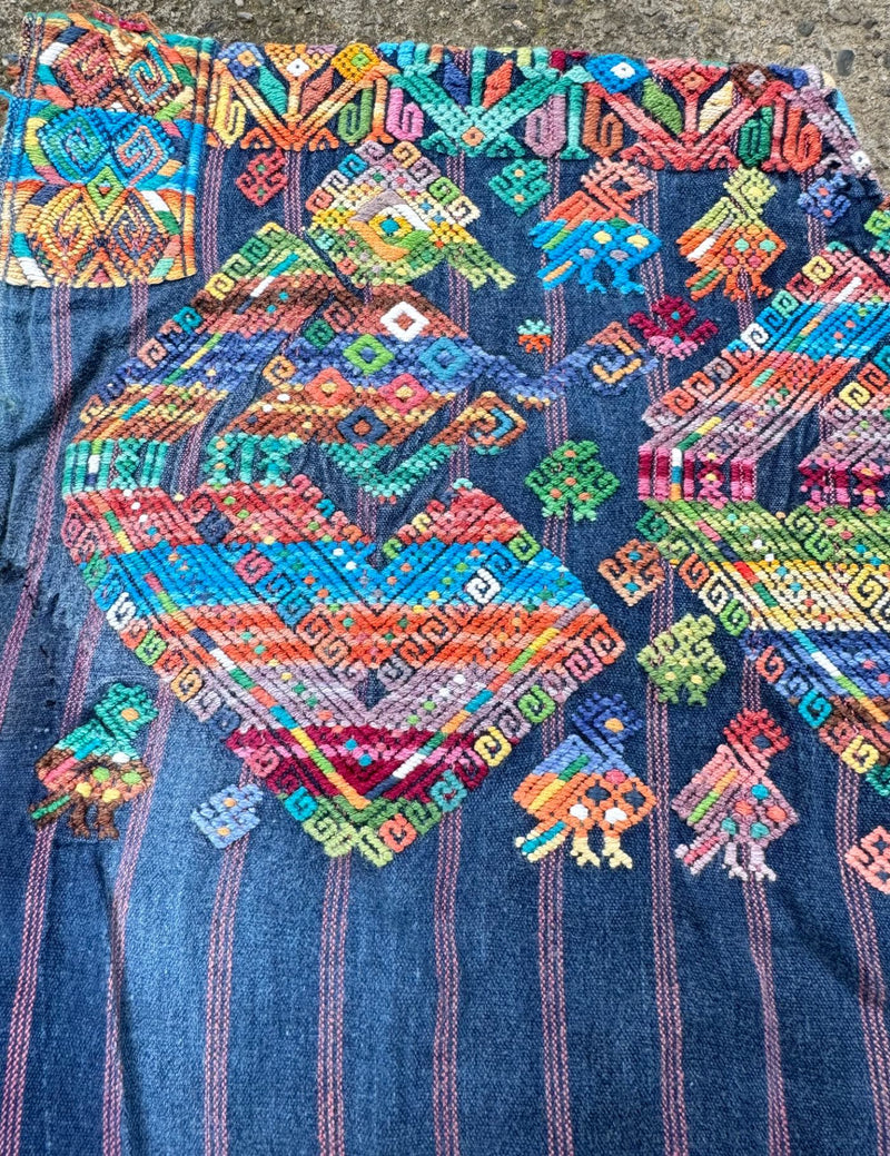 Índigo Brocado Con Colores Multicolor Nahualá Huipil #9-332