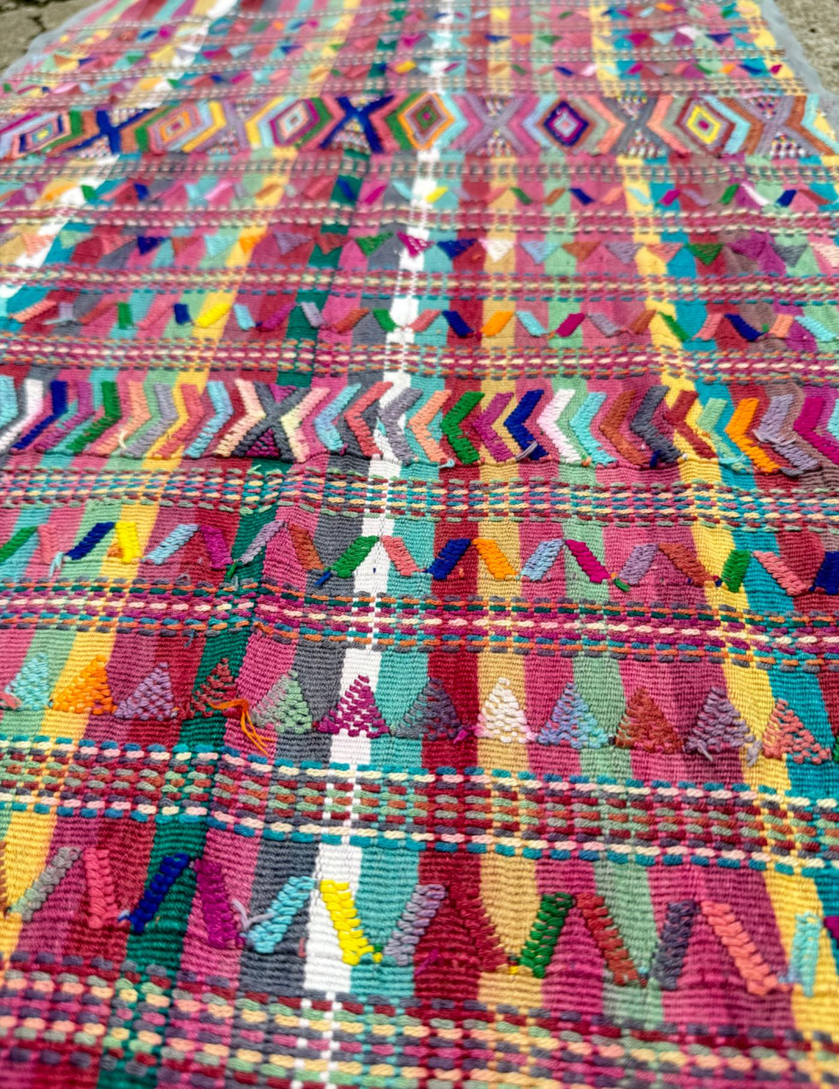 Pastel Nebaj Tzute #9-339
