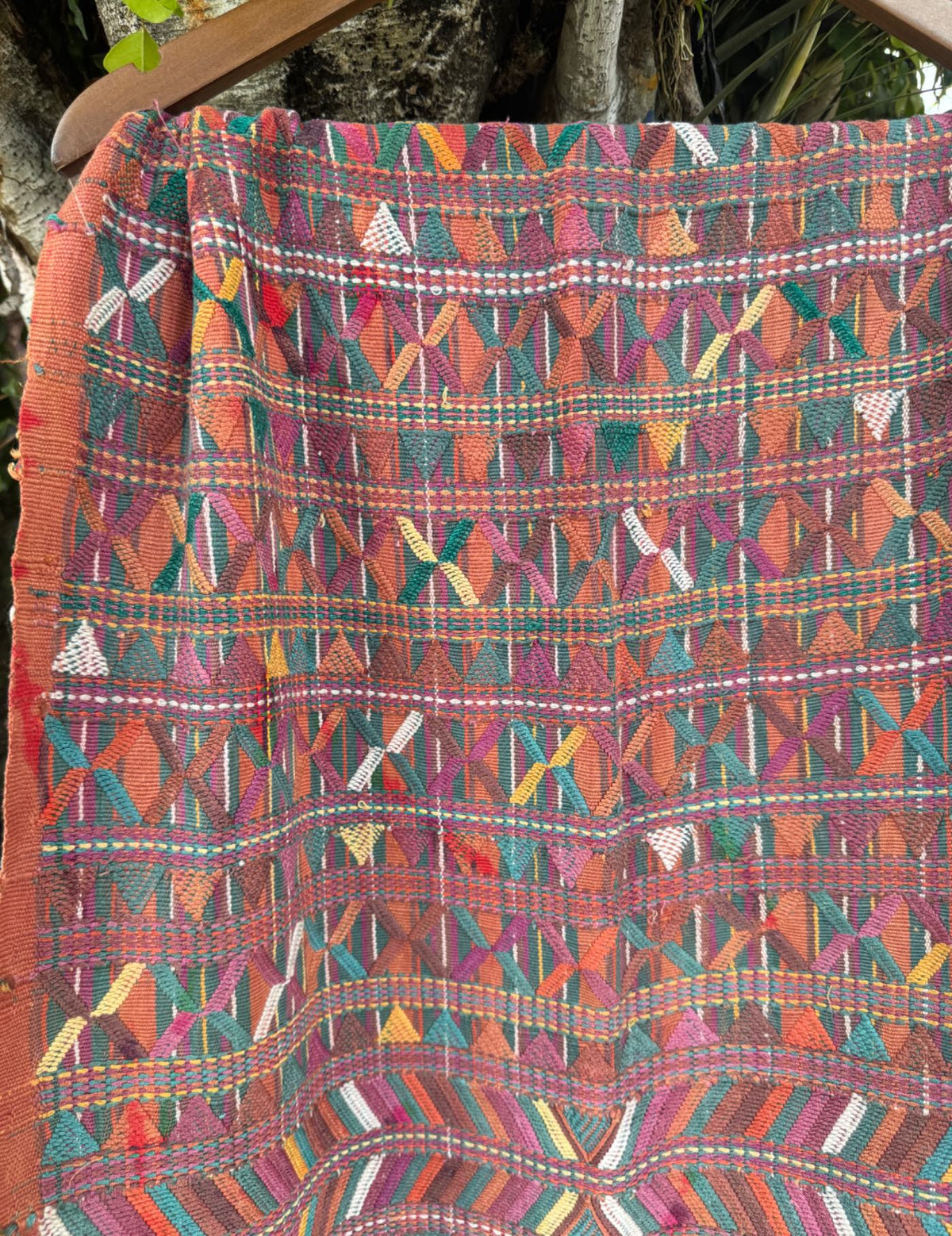Geometric brocade Nebaj Tzute #9-341