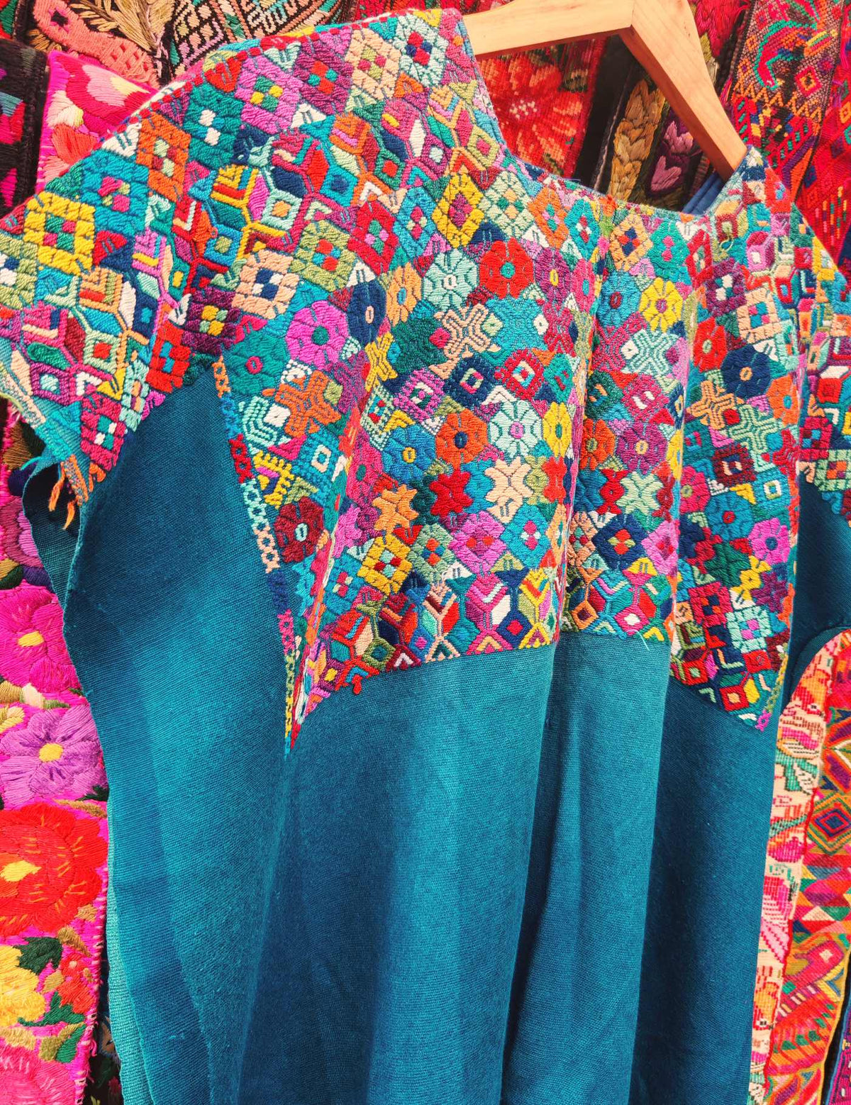 Teal Geometric Nahualá Huipil #9-467