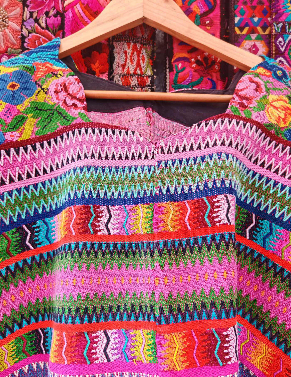 Floral and Zigzag Aguas Calientes Huipil #10-113