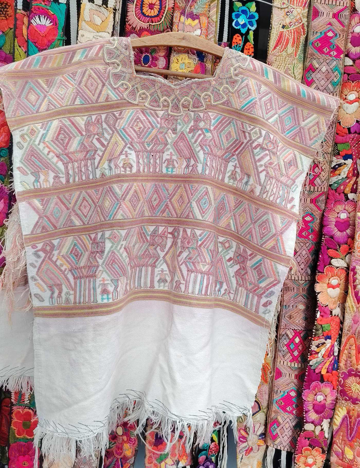 Pastel on White Nebaj Huipil #10-405